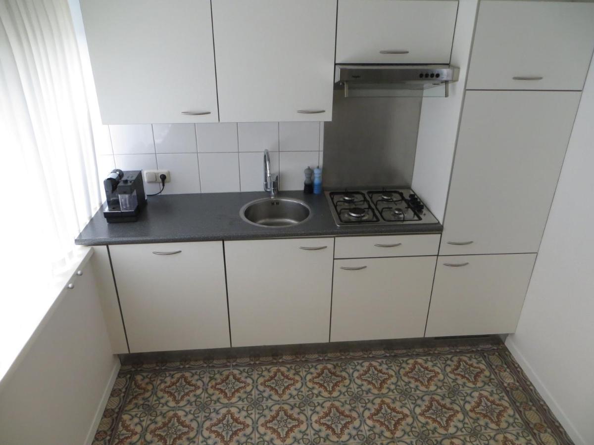 הוילה לאנקן Gerenoveerd Huisje Gelegen Aan Water Bij Bos מראה חיצוני תמונה